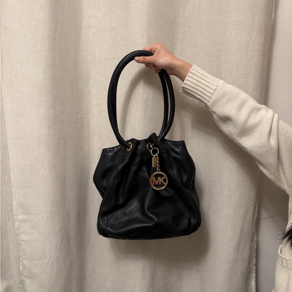 Micheal Kors | Black Hobo Bag